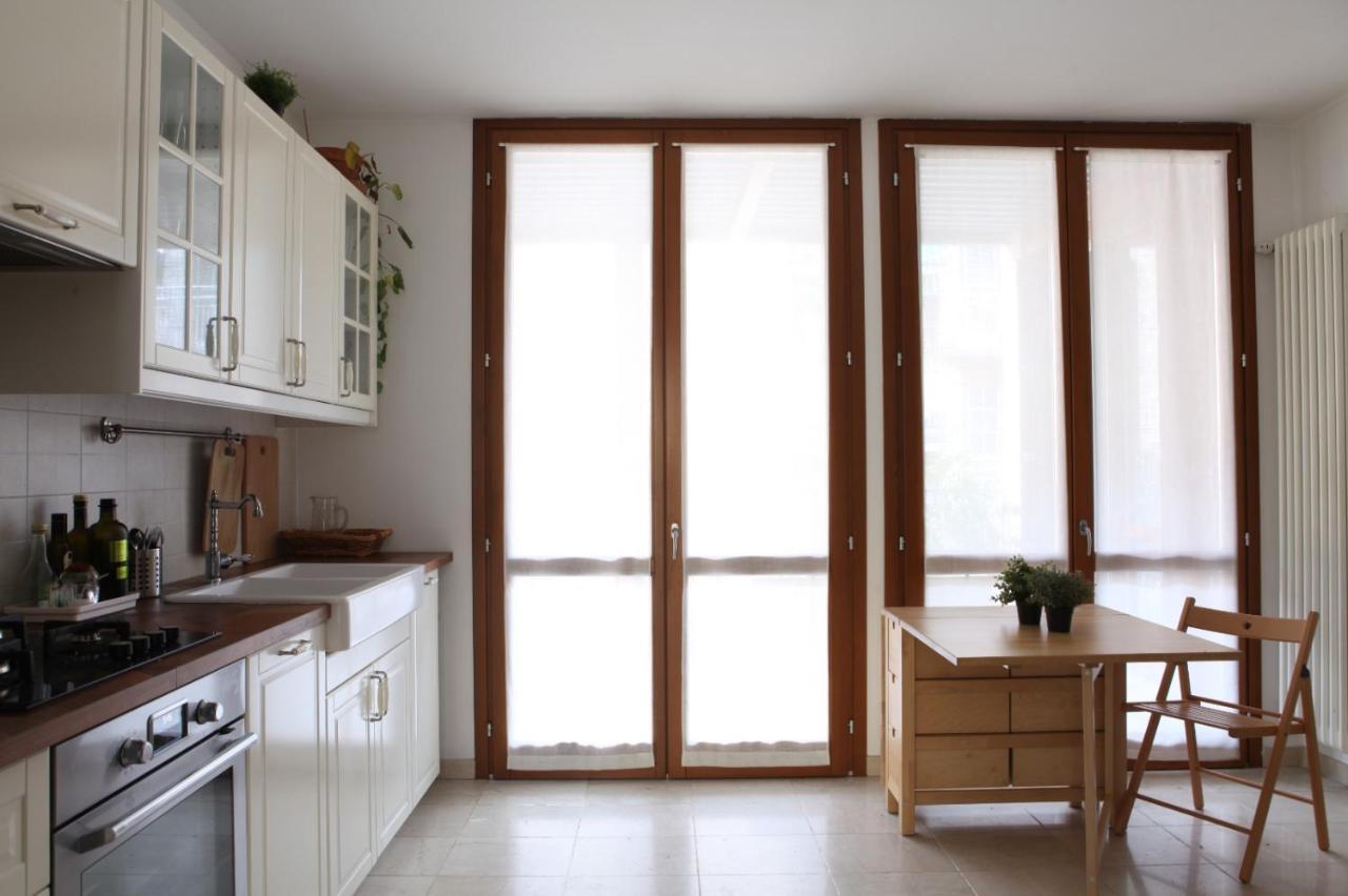 Terrace Apartment Close To Metro Station มิลาน ภายนอก รูปภาพ